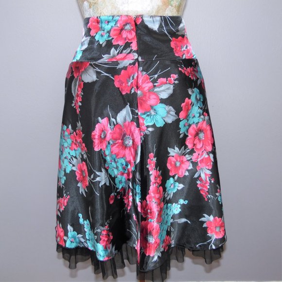 Ruby Rox Floral Skirt - Picture 4 of 11